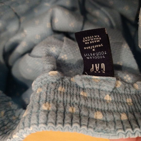 3/20$ 2T Gap Blue skirt white polkadots - Picture 2 of 4